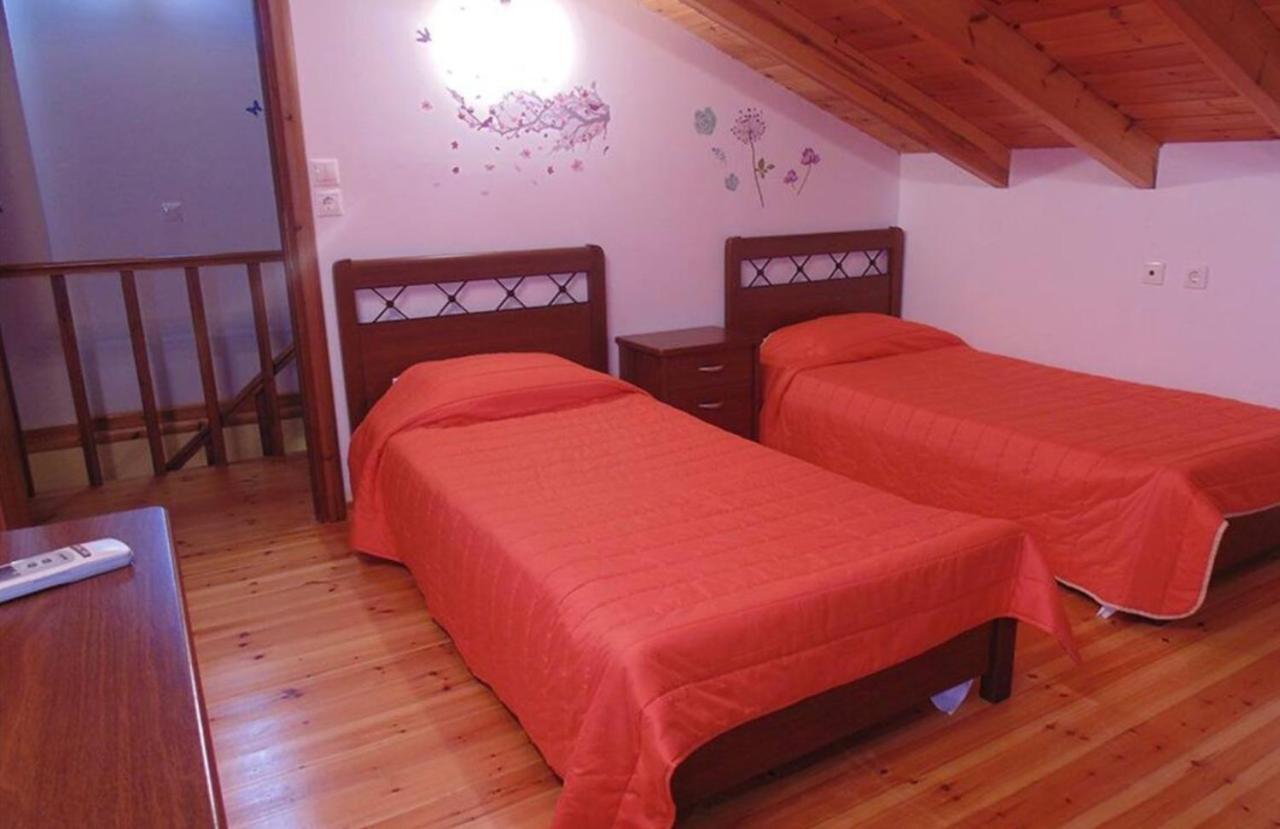 Stefanias Appartments Ágios Matthaíos Buitenkant foto