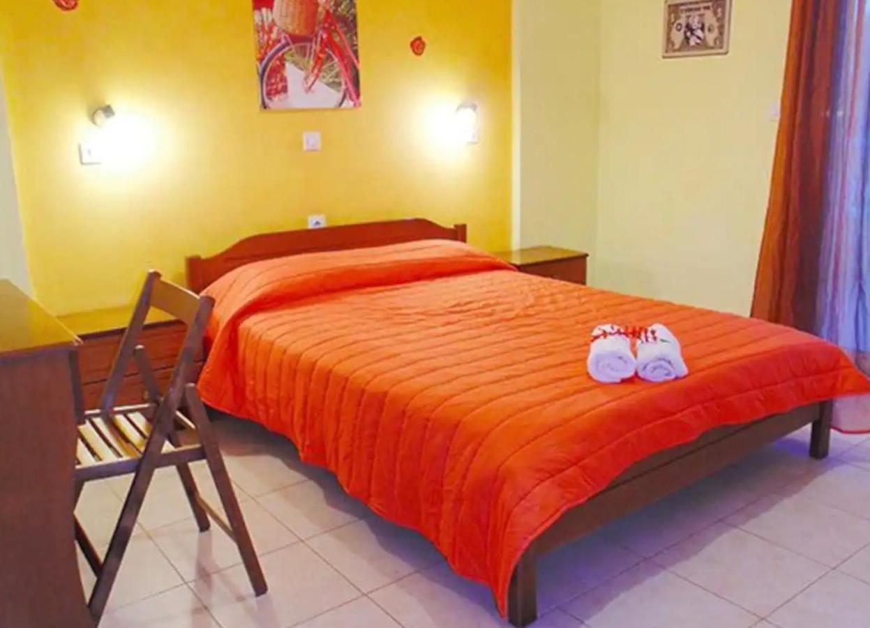 Stefanias Appartments Ágios Matthaíos Buitenkant foto