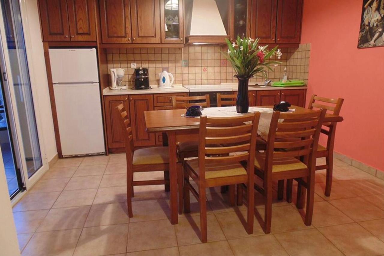Stefanias Appartments Ágios Matthaíos Buitenkant foto
